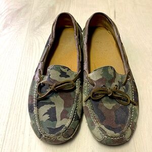 Cole Haan Loafers Size 10, camouflage print
